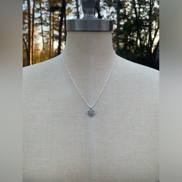 NWT Sterling Silver Plated Chain & Alloy Heart Charm Necklace - Picture 6 of 10